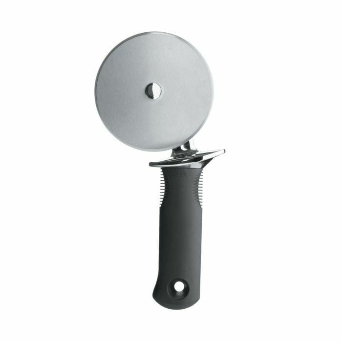 oxo-good-grips-4-pizza-wheel-g1 26681.jpg