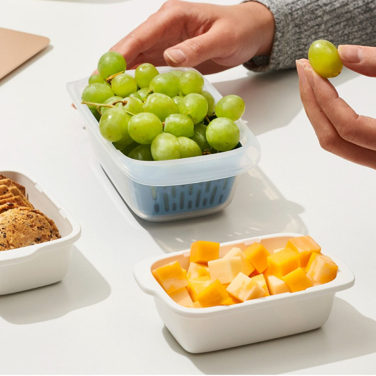 prep-and-go-container-with-colander-n7 oxo_prepgo_container-with-colander_apdp_pdp_04_1_.jpeg