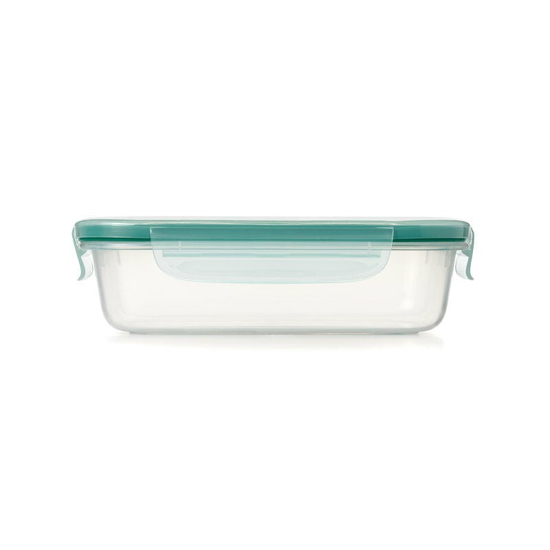 oxo-good-grips-5-1-cup-smart-seal-plastic-container-e8 11175100snap5point1cup.jpg