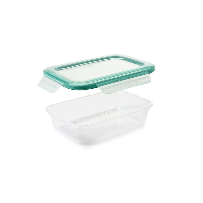 oxo-good-grips-5-1-cup-smart-seal-plastic-container-e8 11175100snap5point1cup1.jpg
