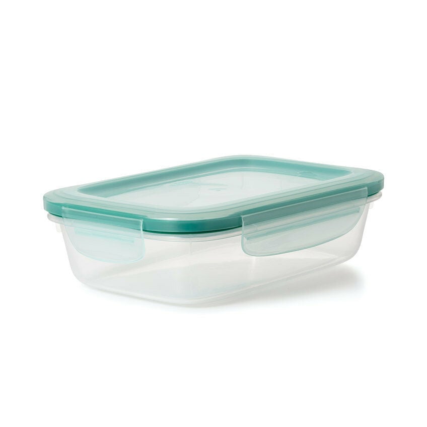 oxo-good-grips-5-1-cup-smart-seal-plastic-container-e8 11175100snap5point1cup2.jpg