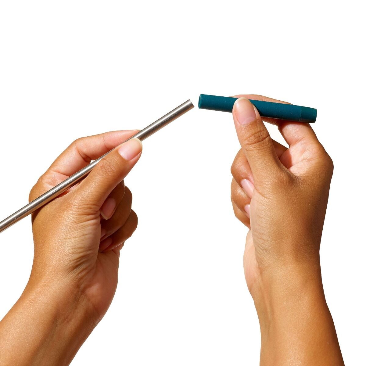 4-piece-reusable-straw-and-brush-set-with-case-r2 11300200_4b_1_.jpg