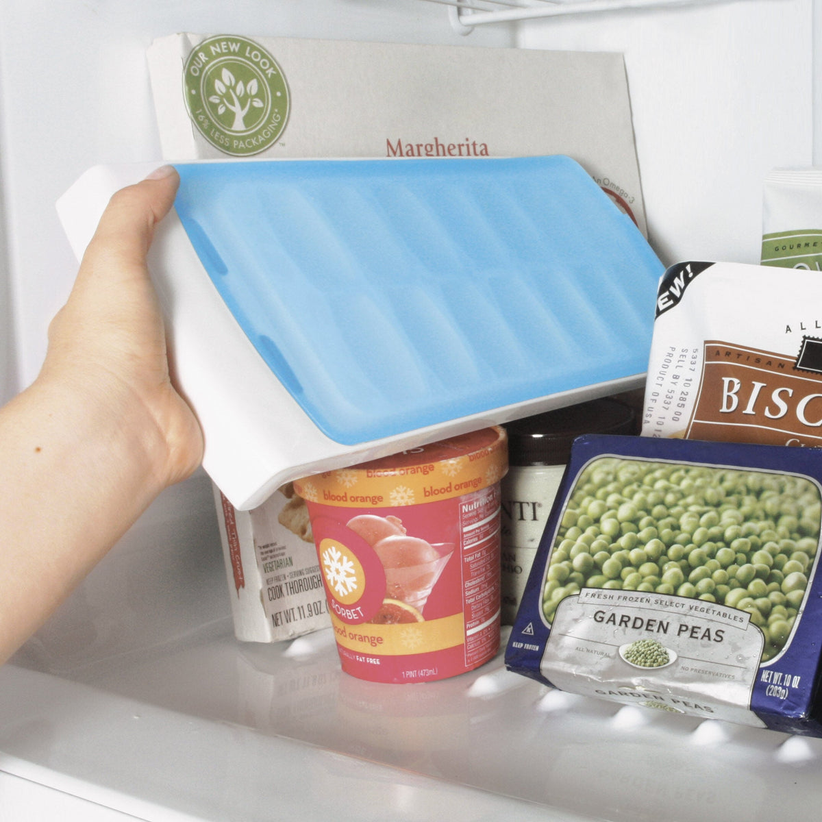 no-spill-ice-cube-tray-x0 1132080_4_no-spill_ice_cube_tray.jpg