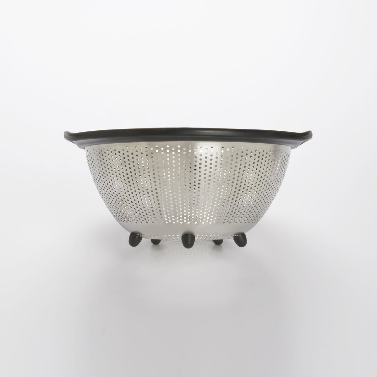5-quart-stainless-steel-colander-y6 1134700_3_oxogoodgrips_5qtstainlesssteelcolander.jpg