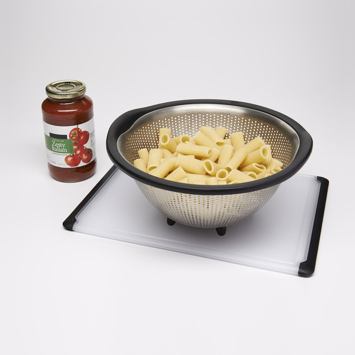 5-quart-stainless-steel-colander-y6 1134700_5_oxogoodgrips_5qtstainlesssteelcolander.jpg