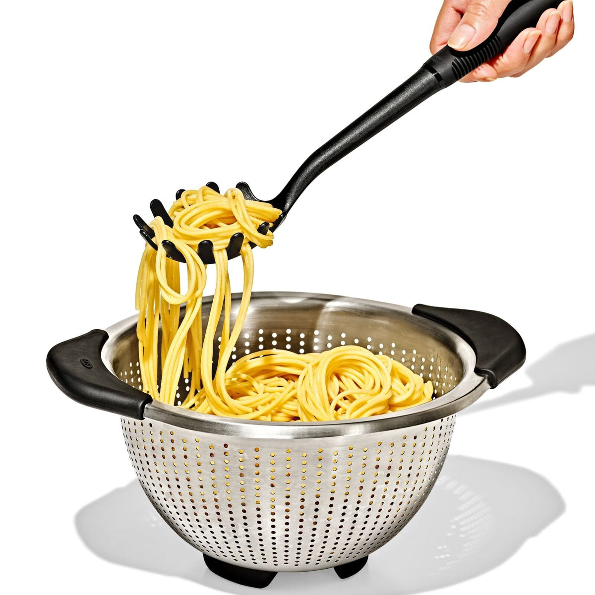 oxo-good-grips-nylon-spaghetti-server-l1 1190900v6_pdp_carousel_2.jpeg