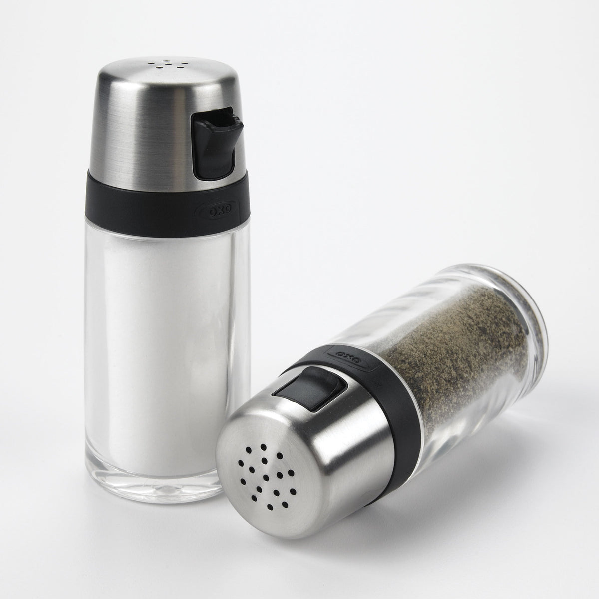 simple-salt-shaker-f0 1241980_salt_shaker_2.jpg