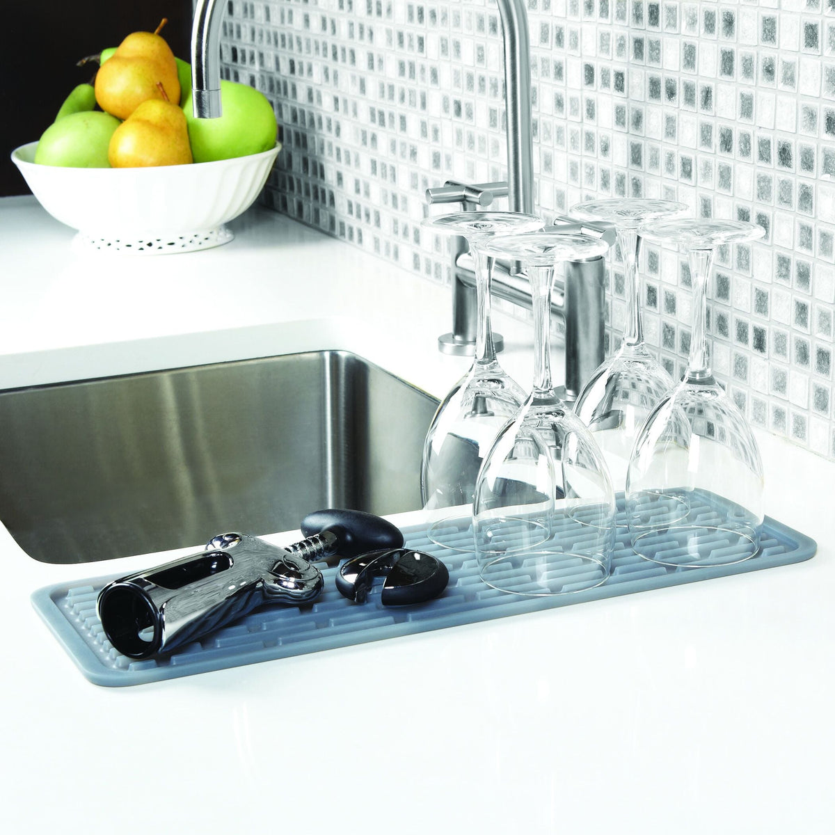 silicone-wine-glass-drying-mat-o4 1372100_5_silicone_wine_glass_drying_mat.jpg