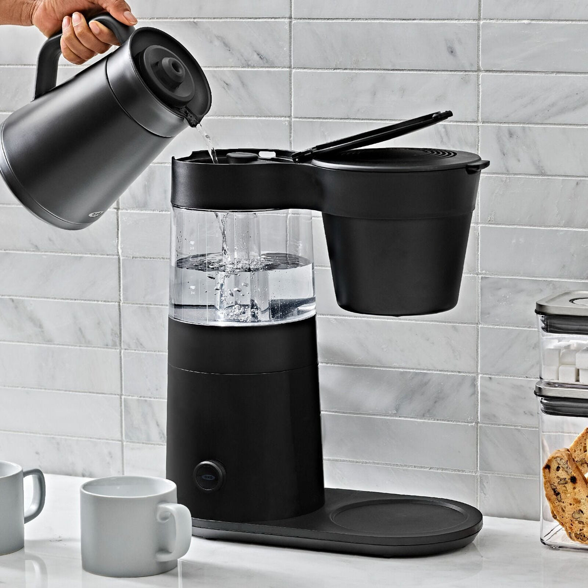 9-cup-coffee-maker-matte-black-v9 brew_8725000_9-cup-coffee-maker-black_pdp_04.jpeg