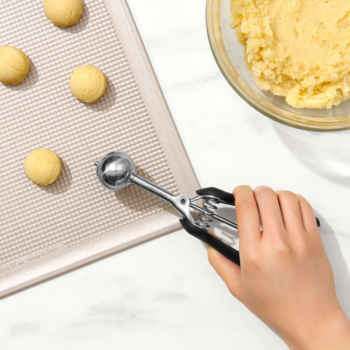 small-cookie-scoop-r6 gg_1044083_4a_1_.jpg