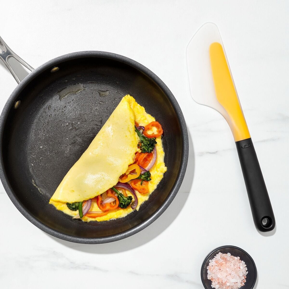 small-flip-and-fold-omelet-turner-i2 gg_11140800_9.jpg
