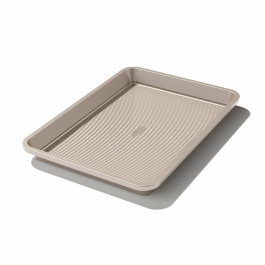 non-stick-pro-quarter-sheet-jelly-roll-pan-9-x-13-b7 gg_11165000v1_201216_01_1_.jpg