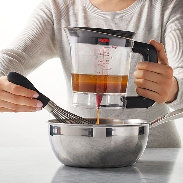 oxo-good-grips-good-gravy-fat-separator-4-cup-f2 gg_11198900_4.jpg