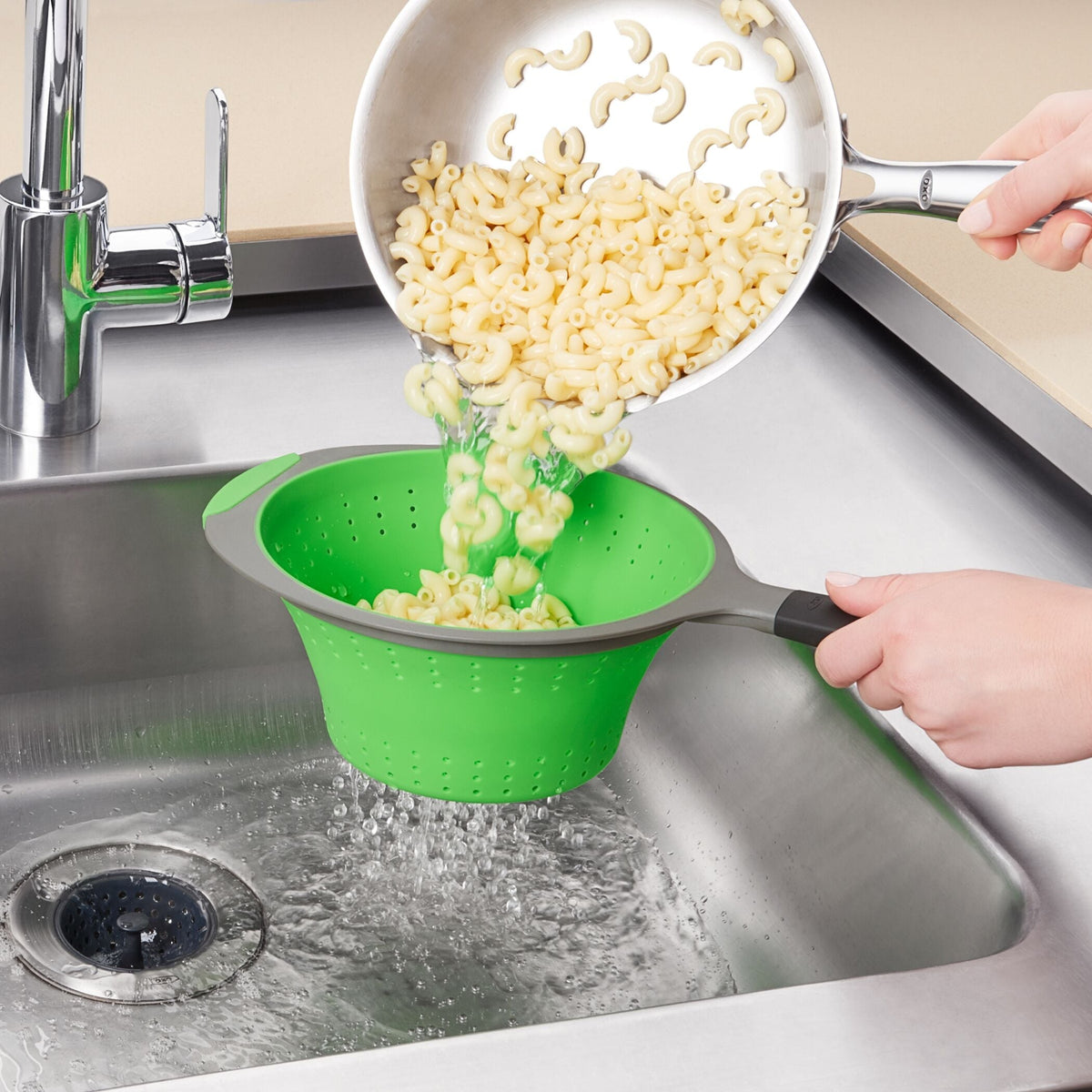 silicone-collapsible-strainer-2-0-qt-c9 gg_11208300_4.jpg