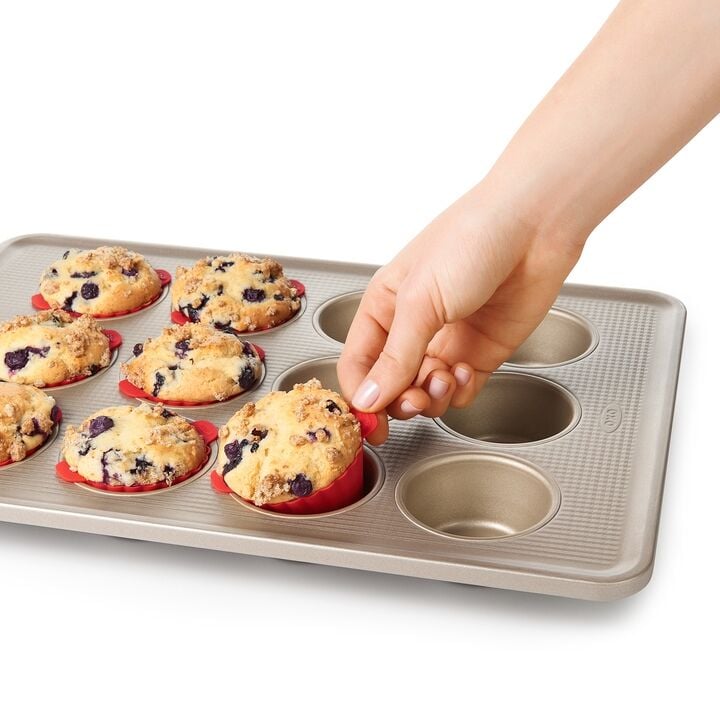 silicone-baking-cups-12-pack-q3 gg_11211000_4.jpg