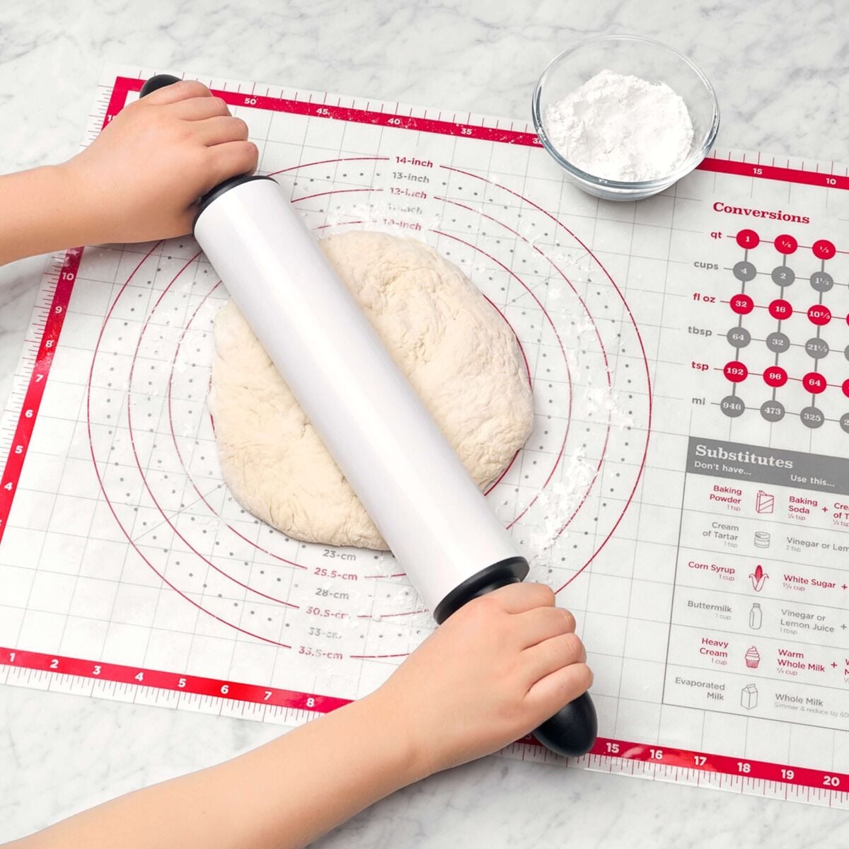 oxo-silicone-pastry-mat-u0 gg_11211300_4b_1_.jpg