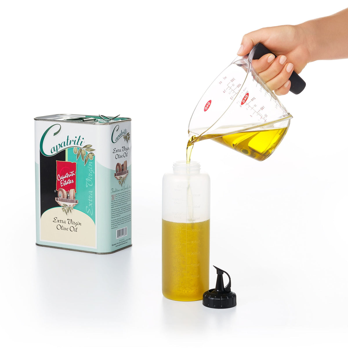 oxo-chef-s-squeeze-bottles-12-ounces-l8 gg_11219300_4.jpg