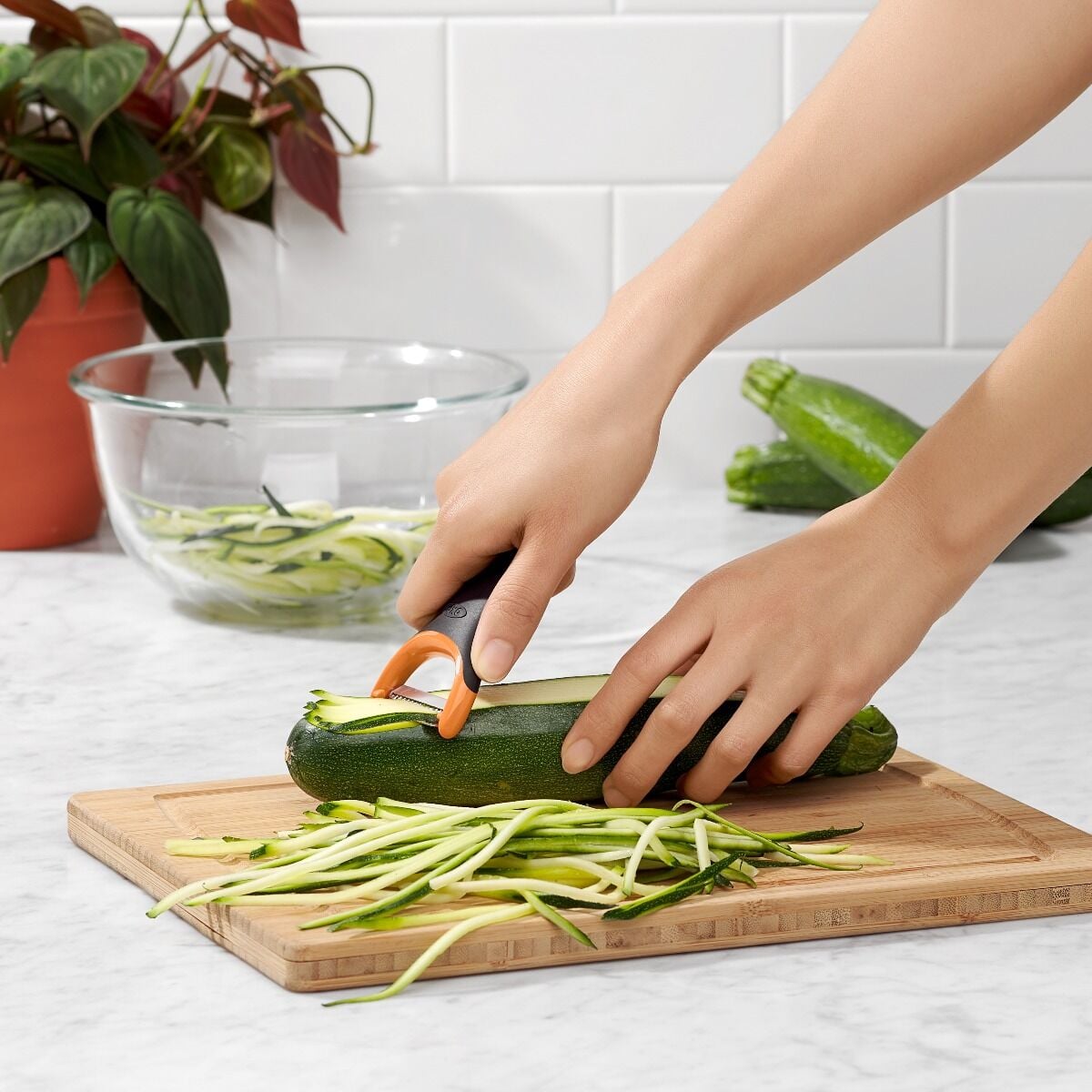 3-piece-prep-peeler-set-assorted-blades-m1 gg_11244100_4c_3.jpg