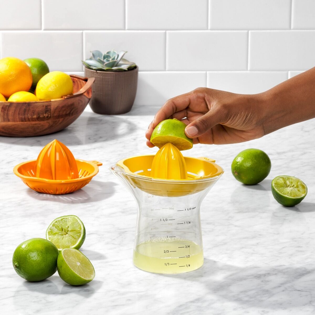 2-in-1-citrus-juicer-c5 gg_11263400_4d_1.jpg