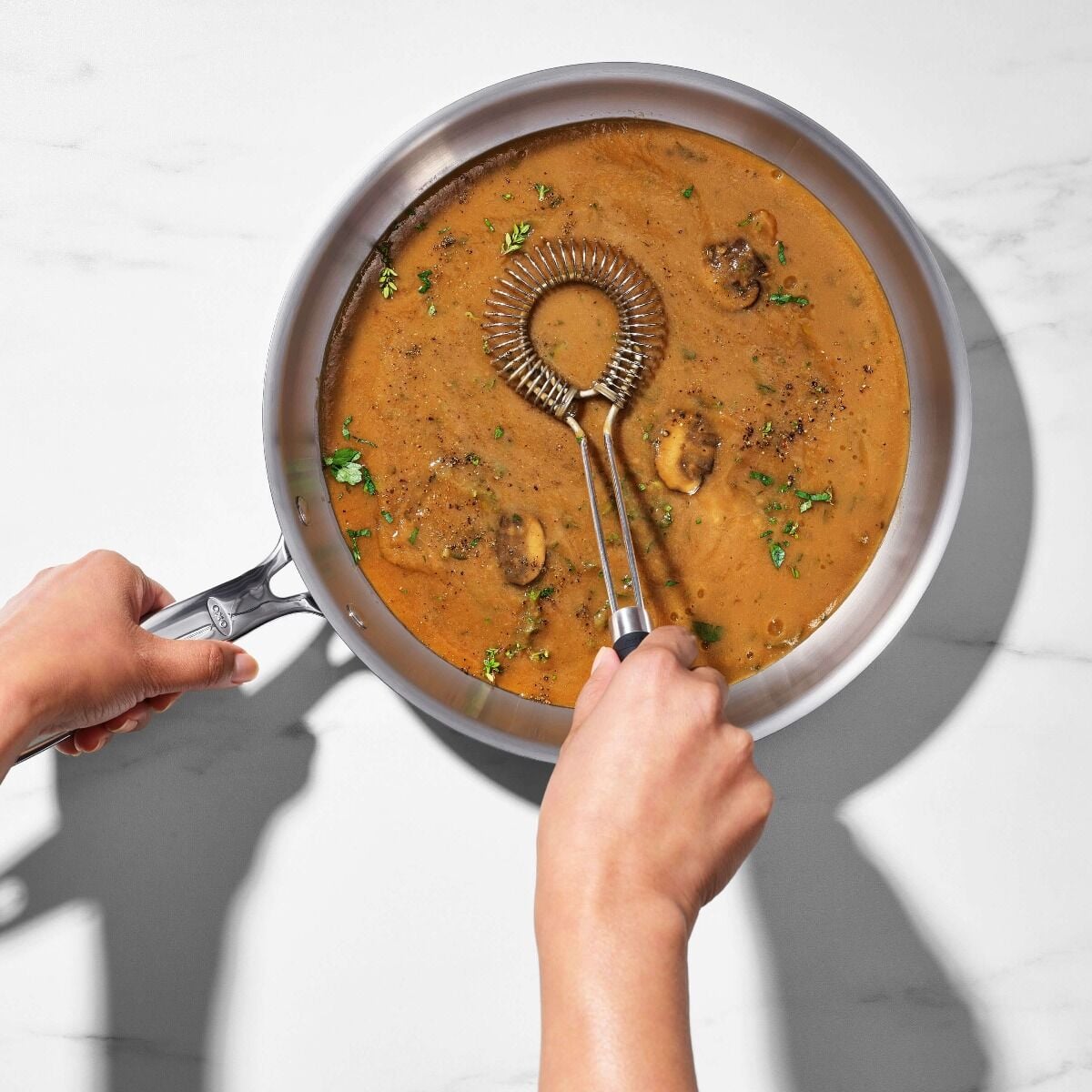 sauce-and-gravy-whisk-c8 gg_11278500_4b_1_.jpg