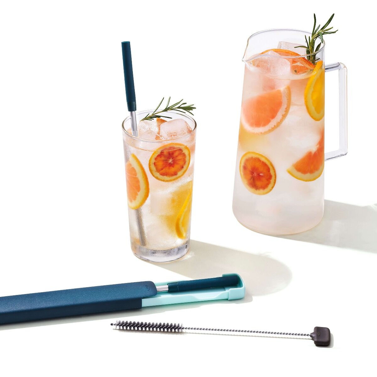 4-piece-reusable-straw-and-brush-set-with-case-r2 gg_11300200_9_1_.jpg