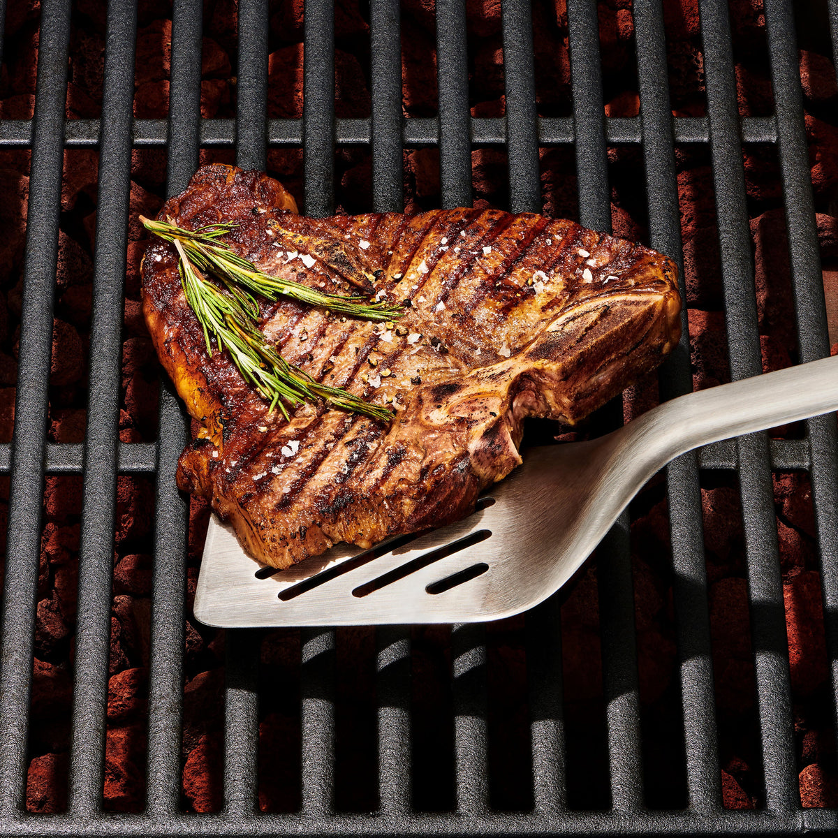 13-piece-grilling-bundle-o5 gg_11309100_052020_14_rgb.jpg