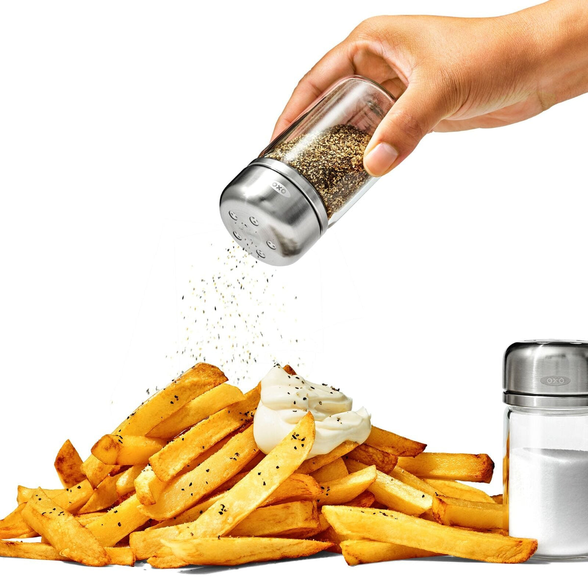 glass-adjustable-shaker-set-g6 gg_11312600_adjustablesaltandpeppershakers_pdp_05.jpeg