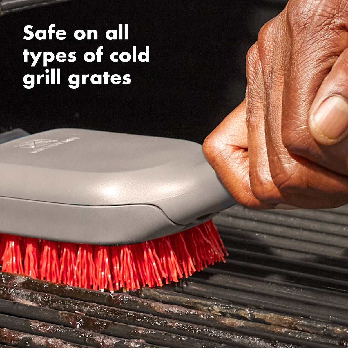 oxo-good-grips-nylon-grill-brush-for-cold-cleaning-k1 gg_11329400_8a.jpg