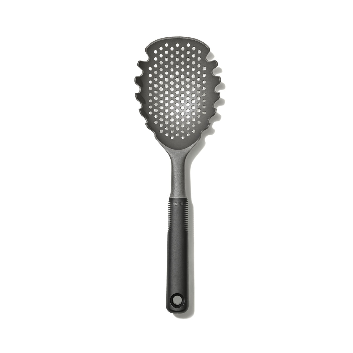 pasta-scoop-strainer-l6 gg_11338300_062221_04_rgb.jpg