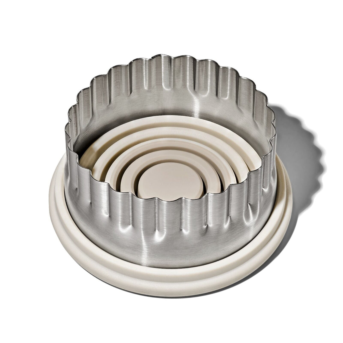 double-sided-cookie-and-biscuit-cutter-y7 gg_11360600_cookiecutterset_pdp_05.jpg