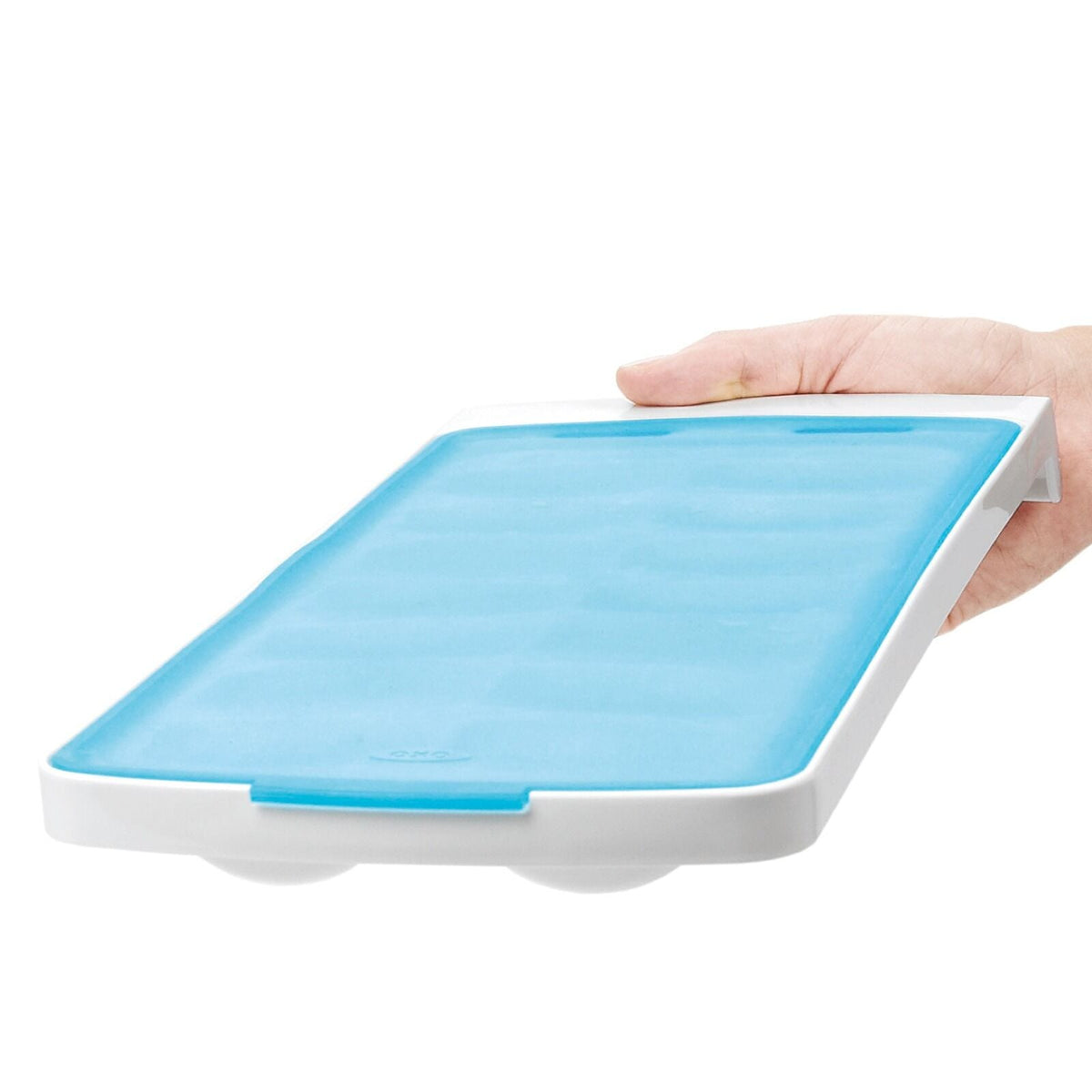 no-spill-ice-cube-tray-2-pack-l8 gg_11362000_nospillicecubetray2pk_pdp_03.jpg