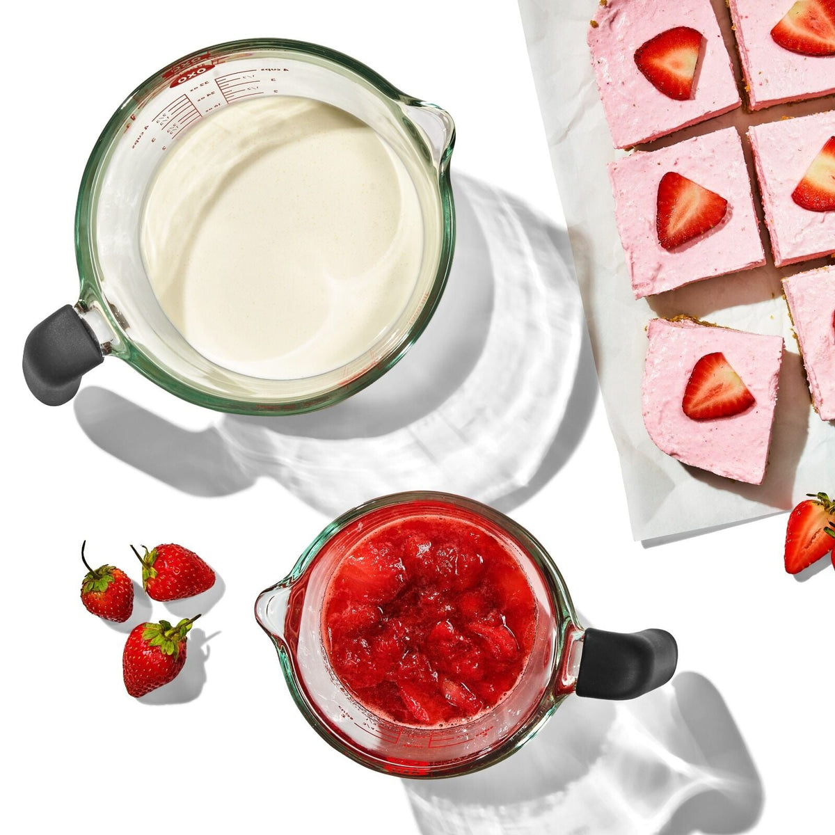 4-cup-glass-measuring-cup-v4 gg_11382000_4cupglassmeasuringcup_pdp_05.jpg