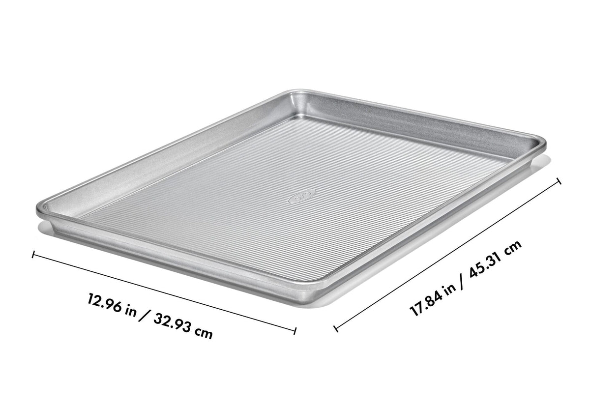 non-stick-pro-clear-coated-half-sheet-pan-o2 gg_11435300_half-sheet-pan_apdp_01_dim.jpeg