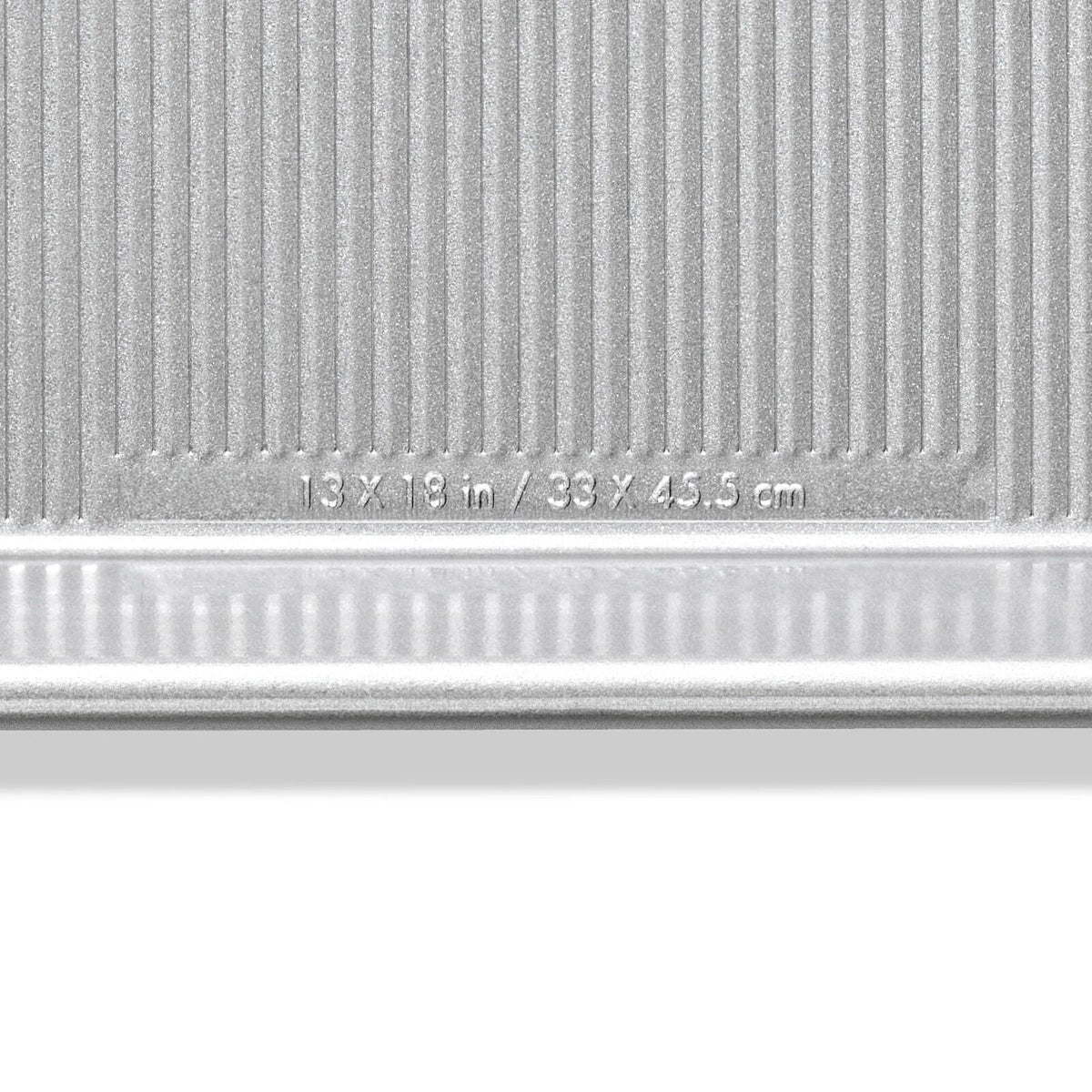 non-stick-pro-clear-coated-half-sheet-pan-o2 gg_11435300_half-sheet-pan_pdp_05.jpeg