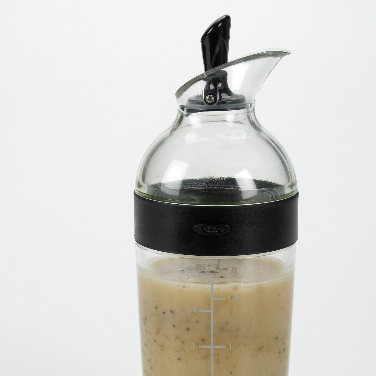 salad-dressing-shaker-u0 gg_1188500_5.jpg