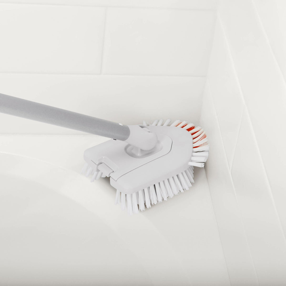 extendable-tub-and-tile-brush-d8 gg_12166000_6_1_.jpg