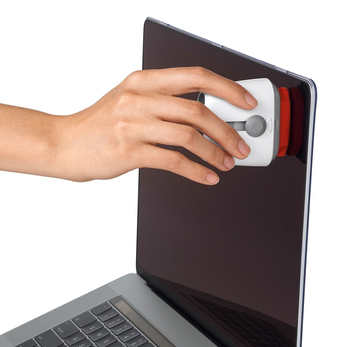 sweep-and-swipe-laptop-cleaner-y0 gg_12246100_4a.jpg