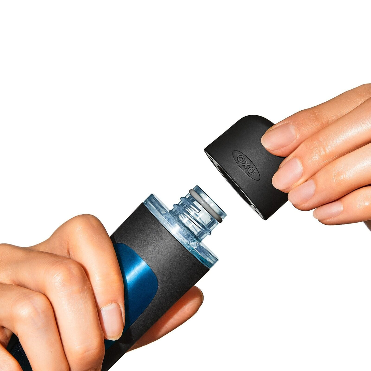 soap-dispensing-dish-scrub-h0 gg_12361600_soapdispensingdishscrub_pdp_06.jpg