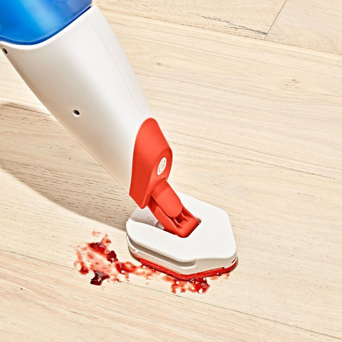 microfiber-spray-mop-p0 gg_12422900_spray-mop_pdp_04.jpeg