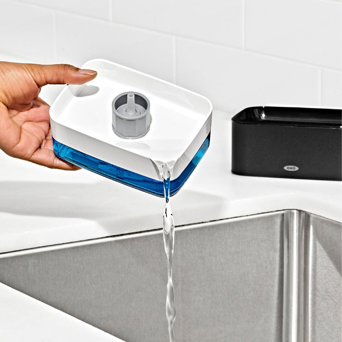 soap-dispensing-sponge-holder-r5 gg_12426800_soap-dispensing-sponge-holder_pdp_06.jpeg