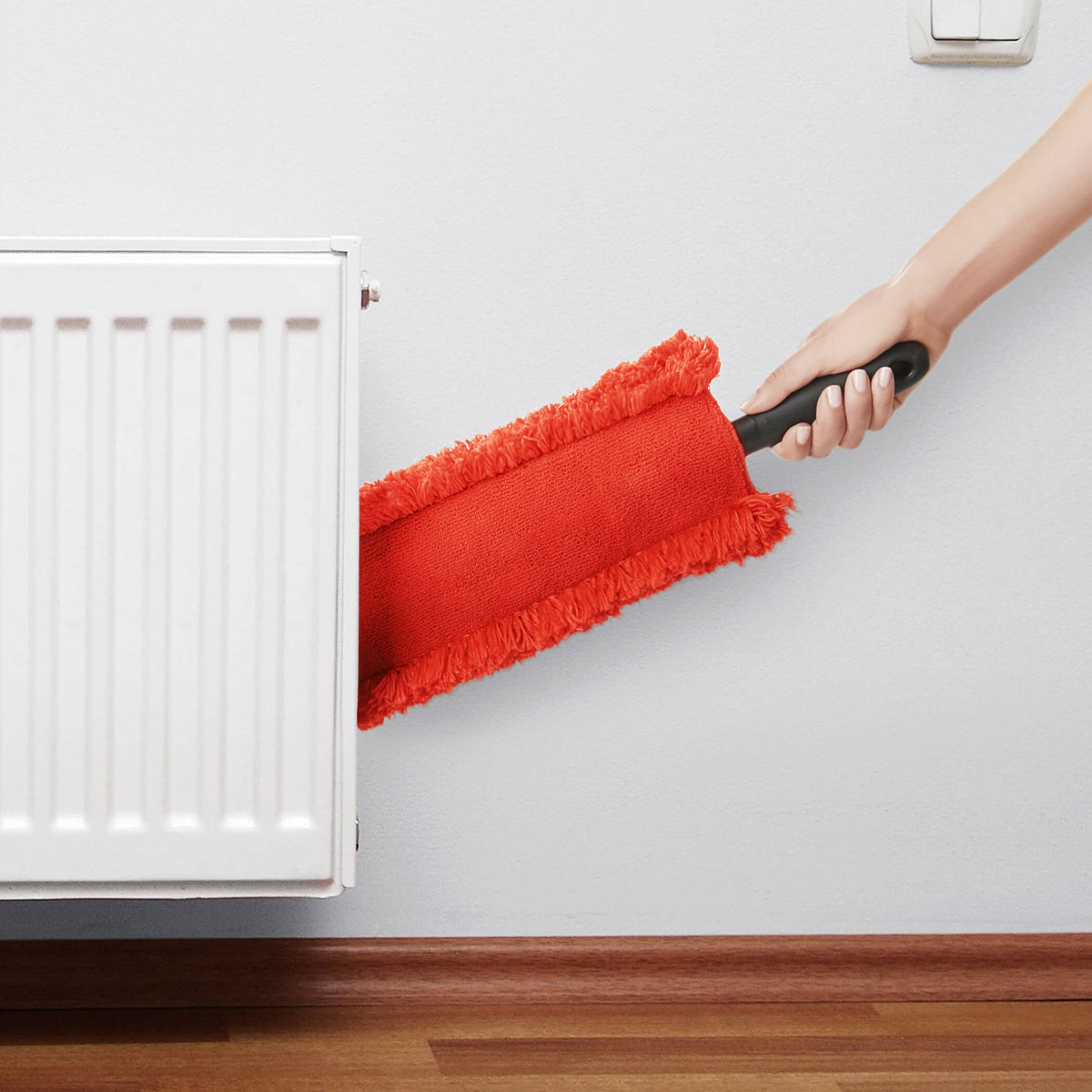 microfiber-under-appliance-duster-c7 gg_1245400_4d_1__1.jpg
