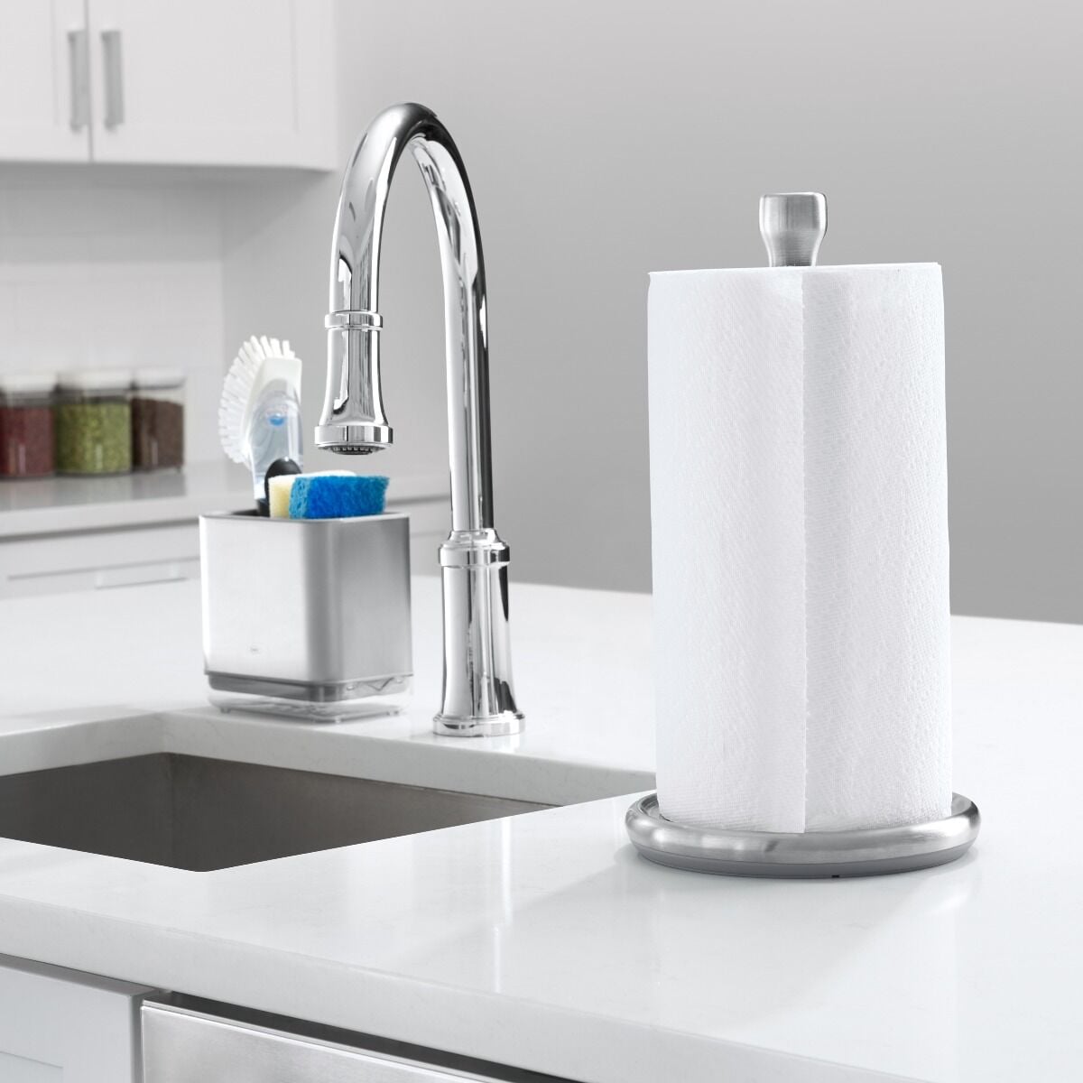 steady-paper-towel-holder-y6 gg_13245000_9.jpg