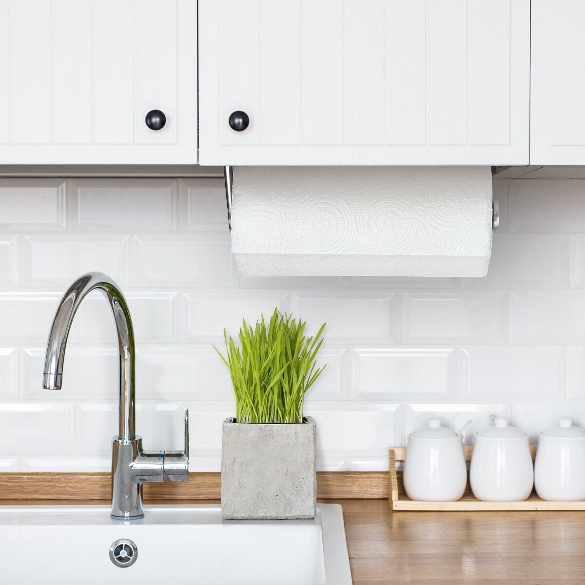 steady-mounted-paper-towel-holder-o2 gg_13245200_9.jpg