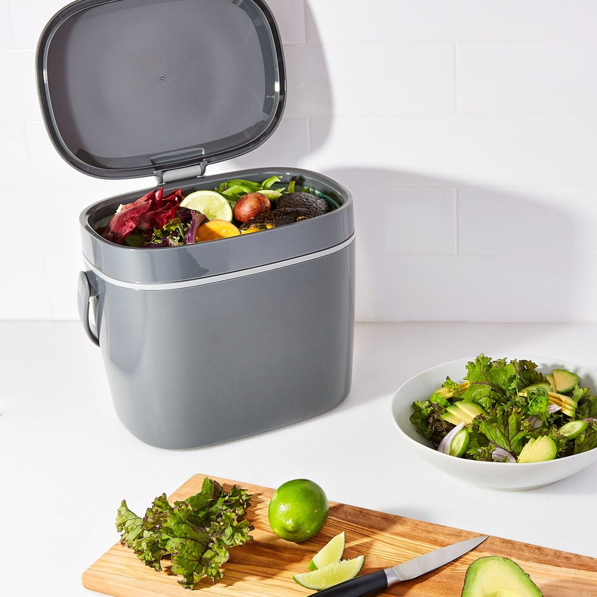 easy-clean-compost-bin-1-75-gal-f5 gg_13294600_9b.jpg