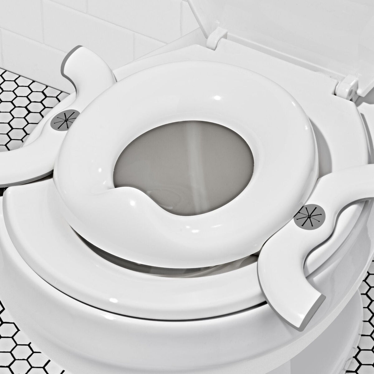2-in-1-go-pottytm-with-travel-bag-p5 mx1g3u1hkhvlvlasi2pl.jpg