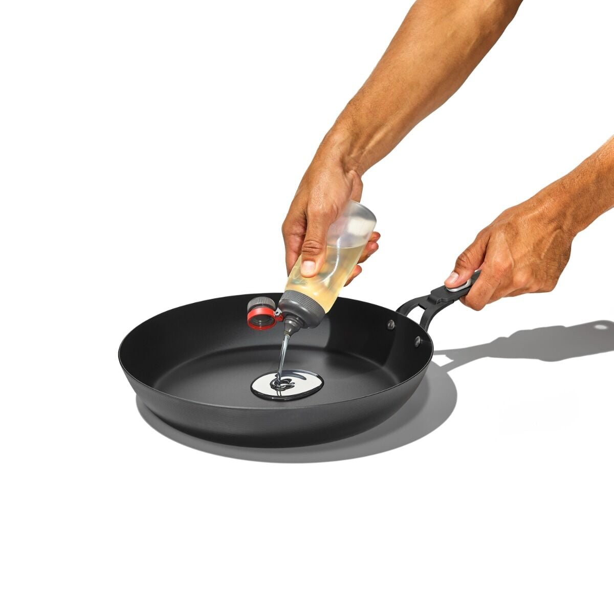 carbon-steel-with-removable-handle-10in-pan-p9 od__2059640001__10incarbonsteelpan_79_p_02_rgb.jpg