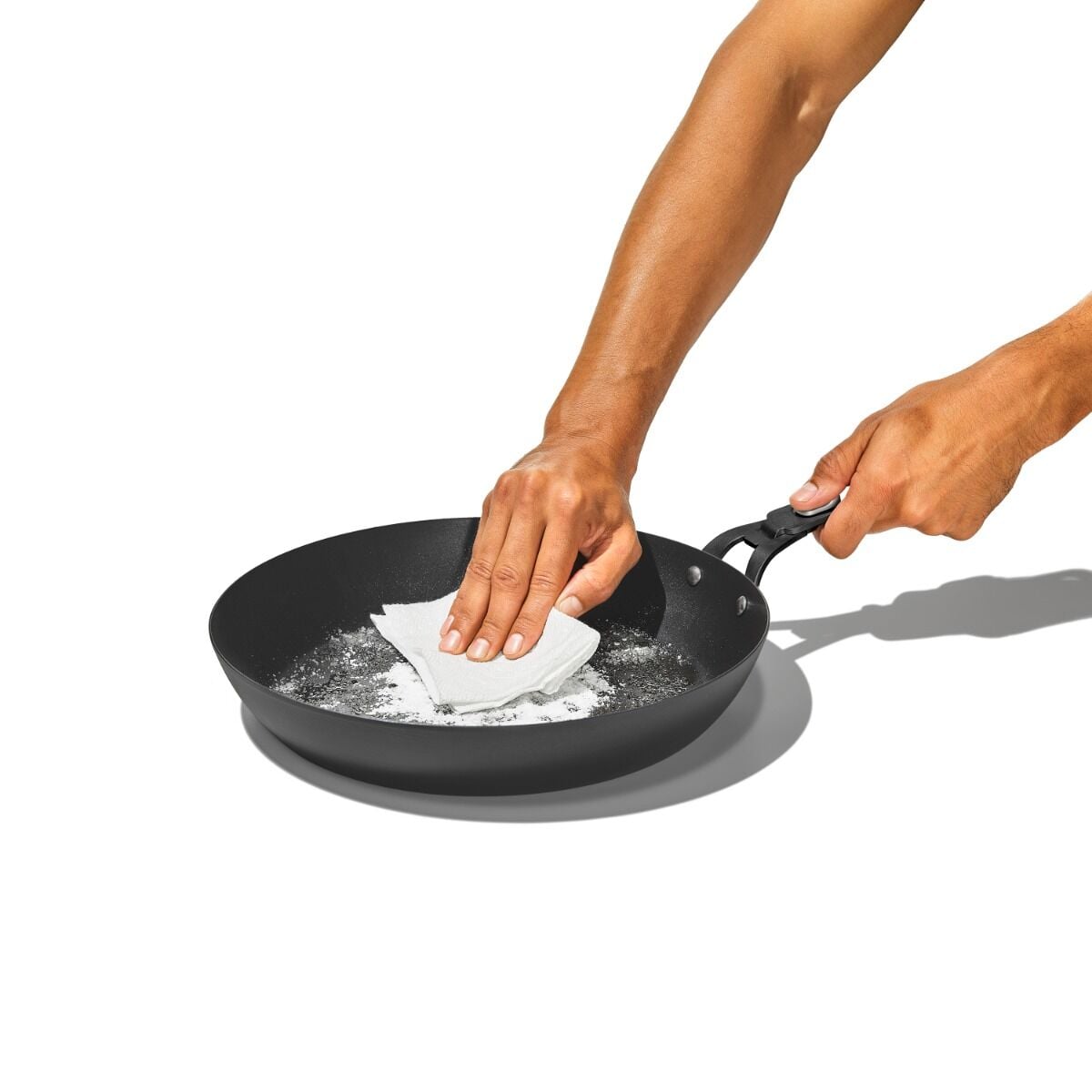 carbon-steel-with-removable-handle-10in-pan-p9 od__2059640001__10incarbonsteelpan_79_p_04_rgb.jpg