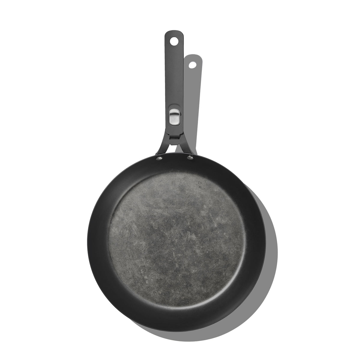 outdoor-12-inch-carbon-steel-pan-with-removable-handle-r0 od__2059650001_12incarbonsteelpan_96_rgb.jpg