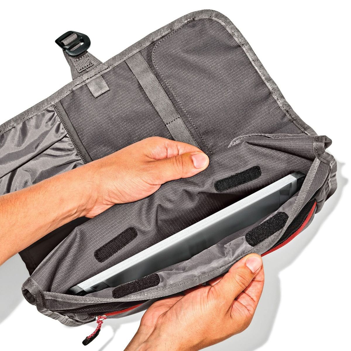 outdoor-camp-kitchen-tool-roll-e5 odr_9113900_campkitchentoolroll_pdp_07.jpeg