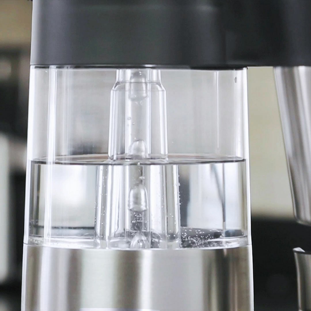 9-cup-coffee-maker-x3 on_8710100_water-tank_1.jpg